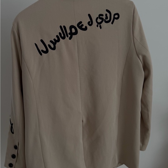 Stylish Tan Women's Blazer - Picture 5 of 5